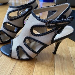 TAHARI Beige and Black Summer Heels